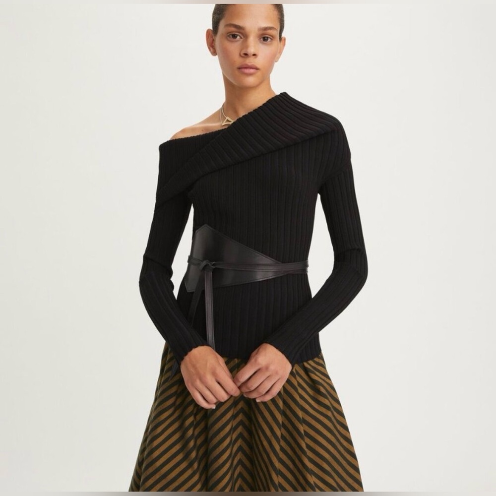 Tory Burch black off the shoulder sweater size medium - Picture 5 of 5